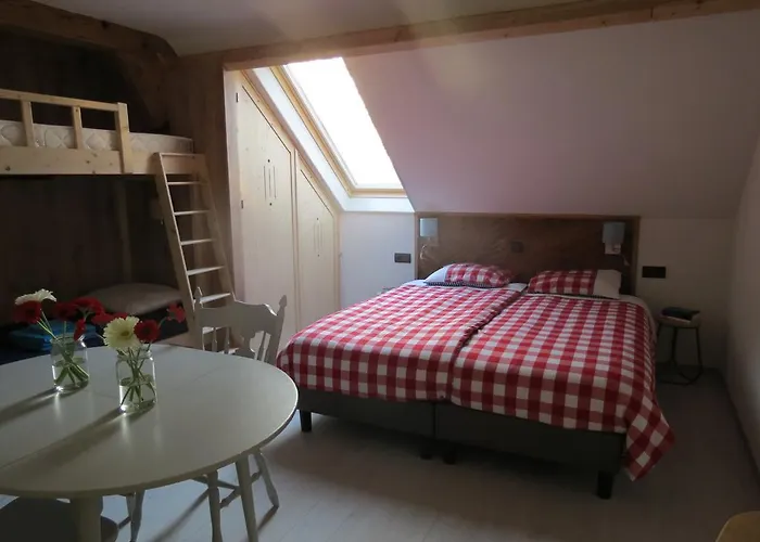 Pergama Nocleg ze śniadaniem 3*